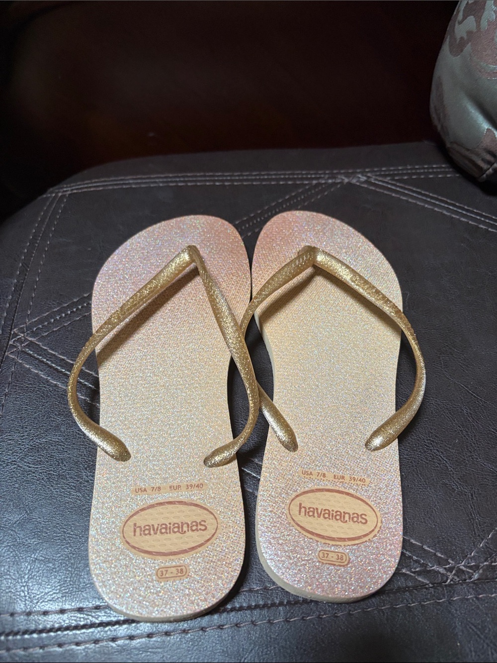 Havaianas Women's Glitter Gold Flip Sandals